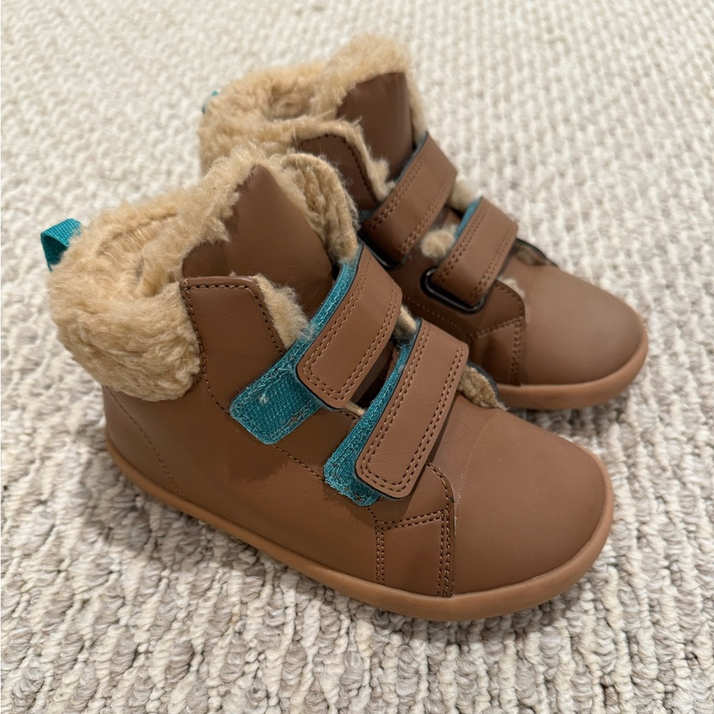 Ten Little Furry High Tops Sz 12